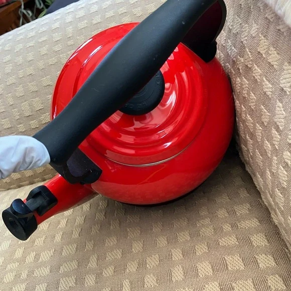 Le Creuset Red Stovetop Whistling Tea Kettle with Black Handle - Picture 12 of 14